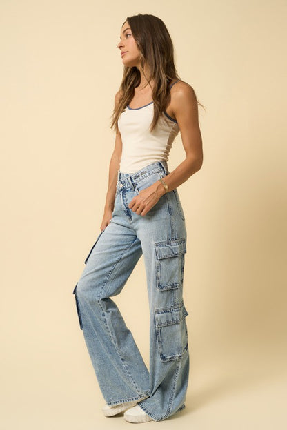 Relaxed Crossover Cargo Jeans